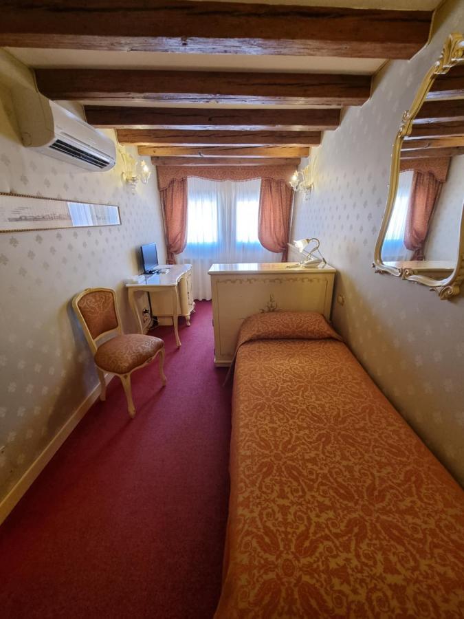 Al Leon Bed and breakfast 3*