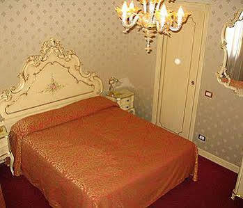 Al Leon Bed and breakfast Venecia